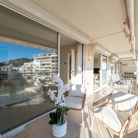 Grand Apart-hotel