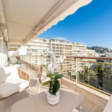 Grand Apart-hotel